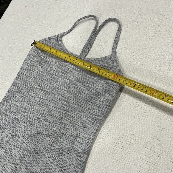 Lululemon top light gray racer back tank top size 4 built-in bra. - Picture 4 of 9